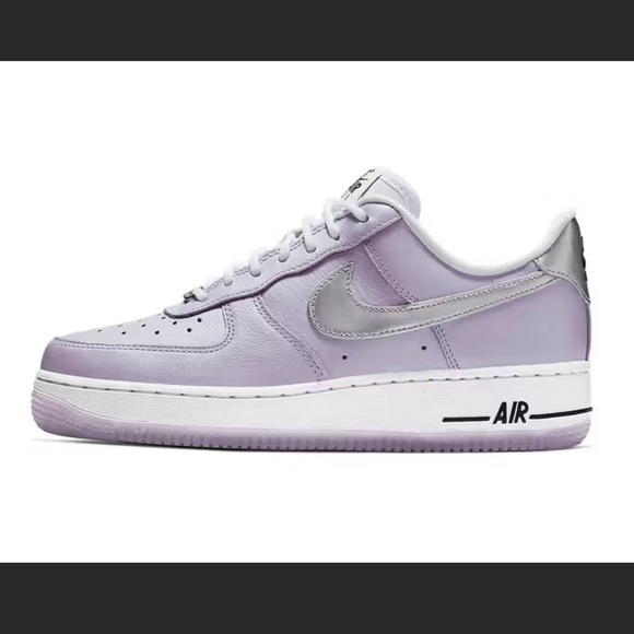 Nike Women's Metallic Lilac Air Force 1 - Picture 1 of 7